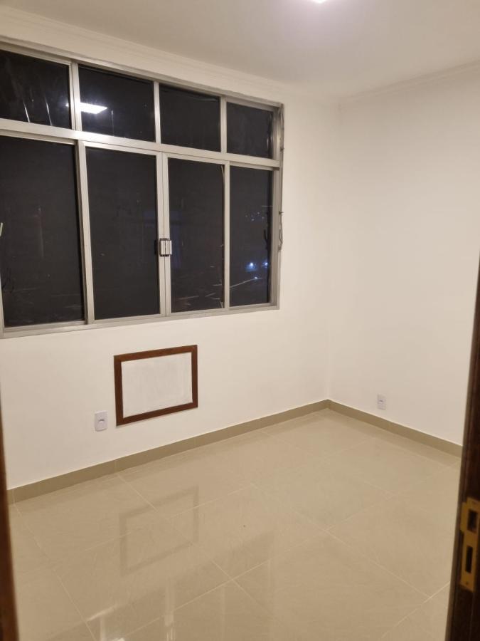 Apartamento à venda com 2 quartos, 65m² - Foto 33