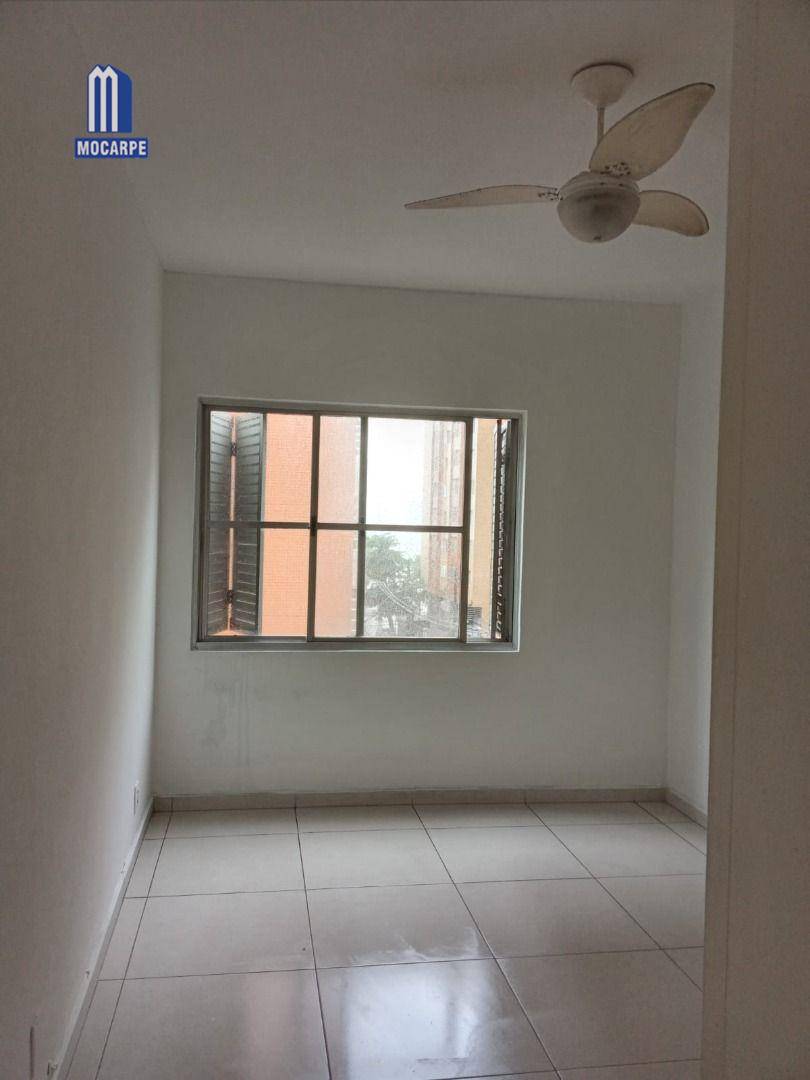 Apartamento à venda com 1 quarto, 60m² - Foto 4