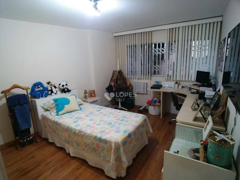 Apartamento à venda com 3 quartos, 155m² - Foto 7