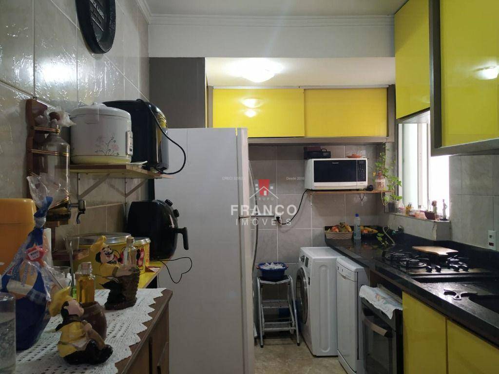 Apartamento à venda com 2 quartos, 63m² - Foto 7