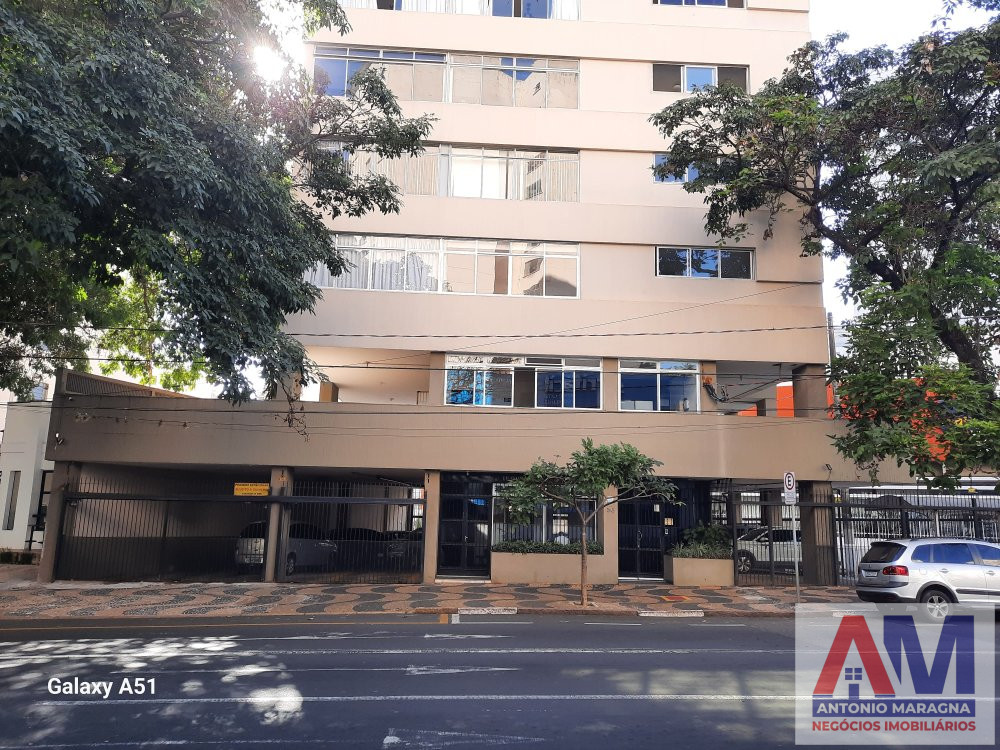 Apartamento à venda com 4 quartos, 254m² - Foto 1