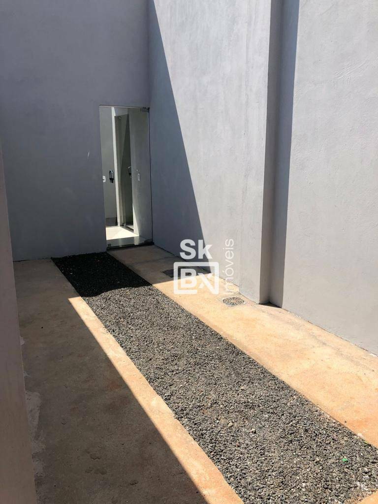 Casa à venda com 2 quartos, 64m² - Foto 17