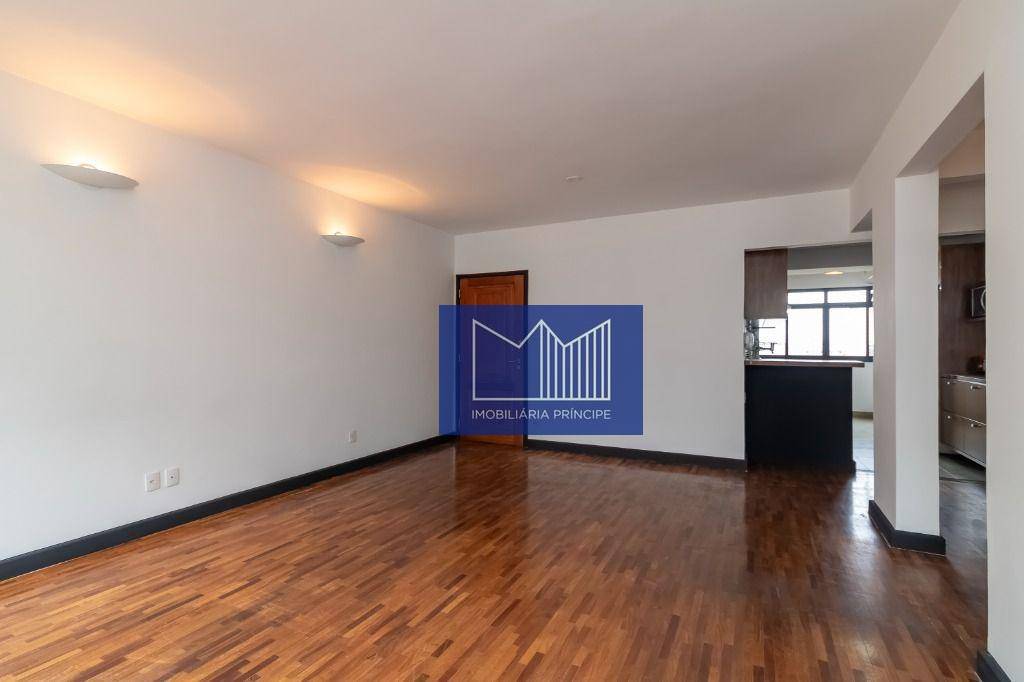 Apartamento para alugar com 2 quartos, 110m² - Foto 15