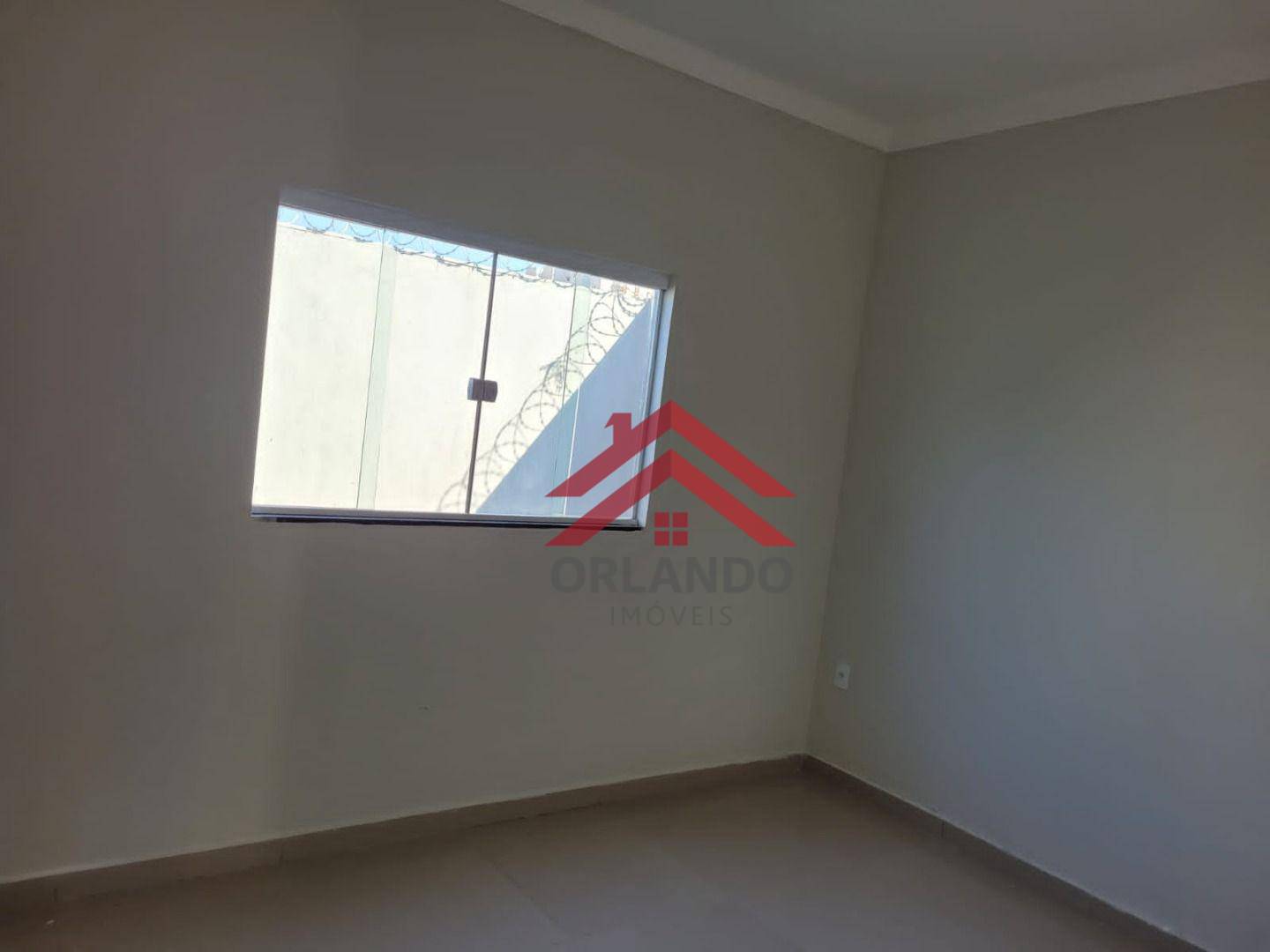 Casa à venda com 2 quartos, 65m² - Foto 1