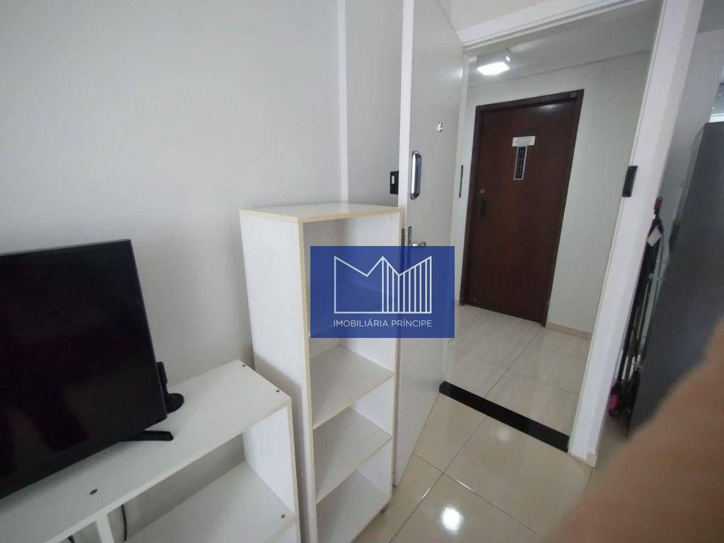 Apartamento à venda com 2 quartos, 67m² - Foto 14