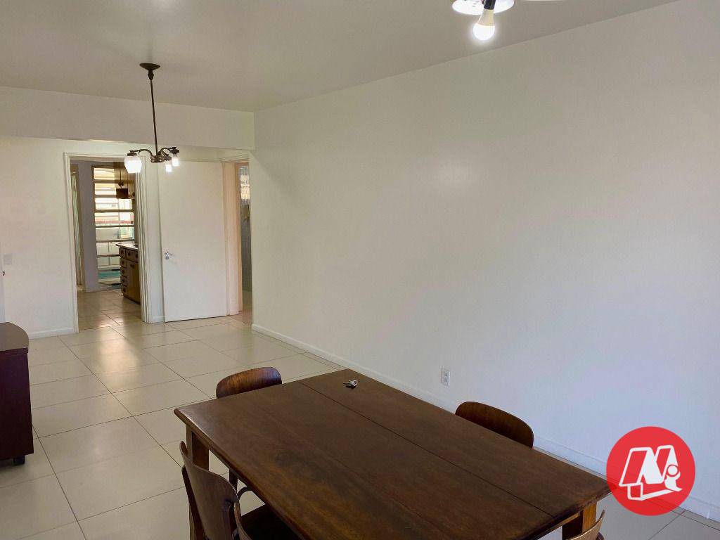 Apartamento para alugar com 3 quartos, 106m² - Foto 2