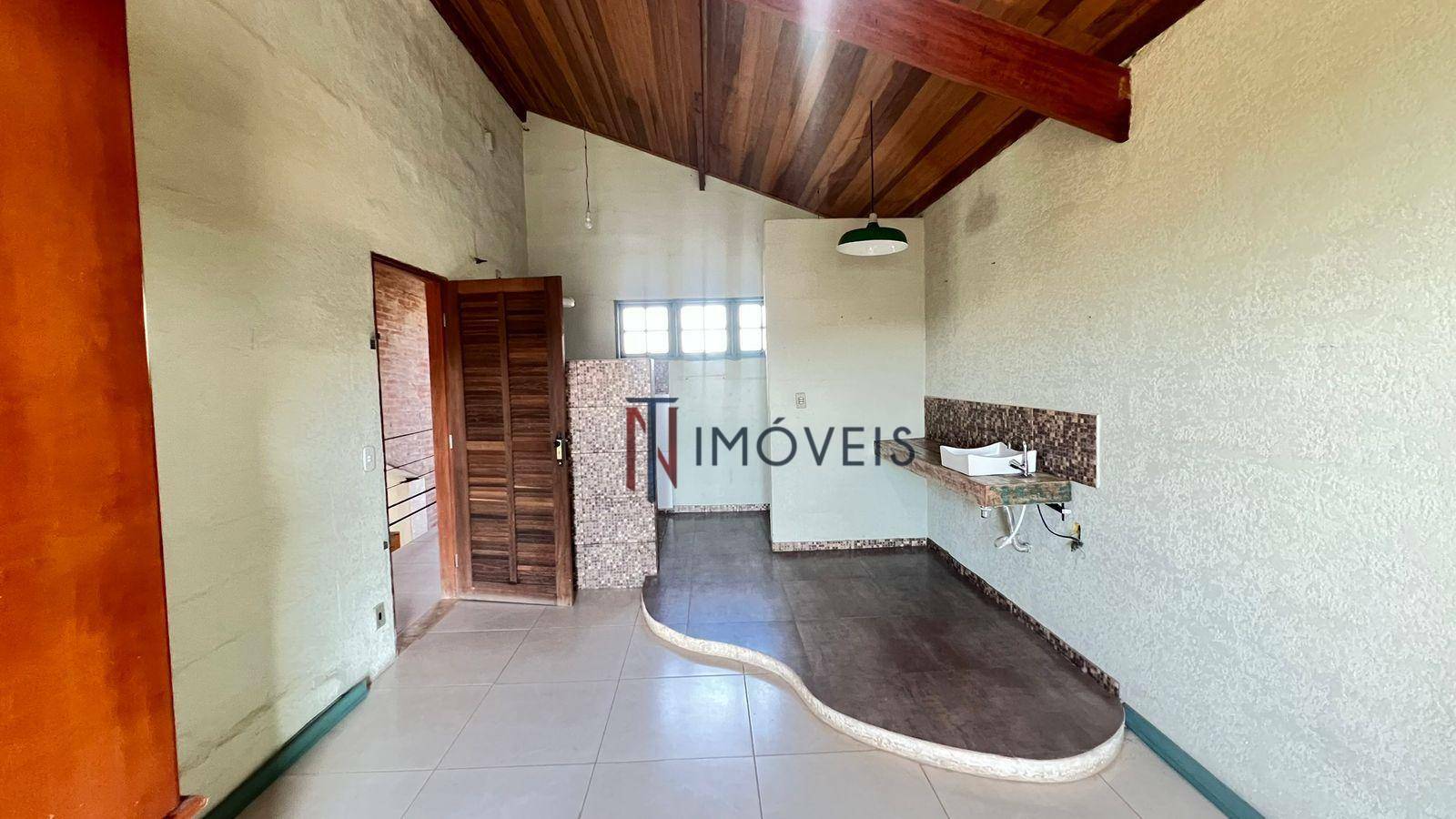 Casa para alugar com 4 quartos, 230m² - Foto 31