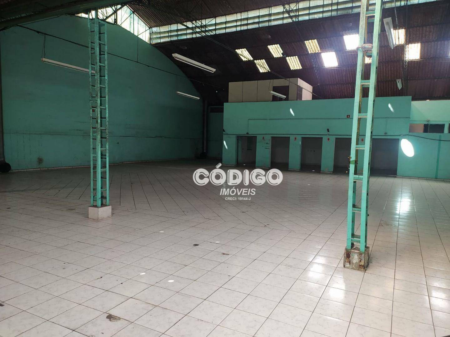 Depósito-Galpão-Armazém para alugar, 1100m² - Foto 4