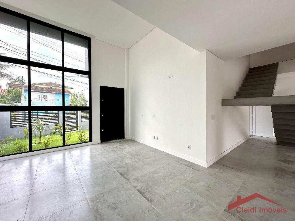 Casa à venda com 3 quartos, 189m² - Foto 5