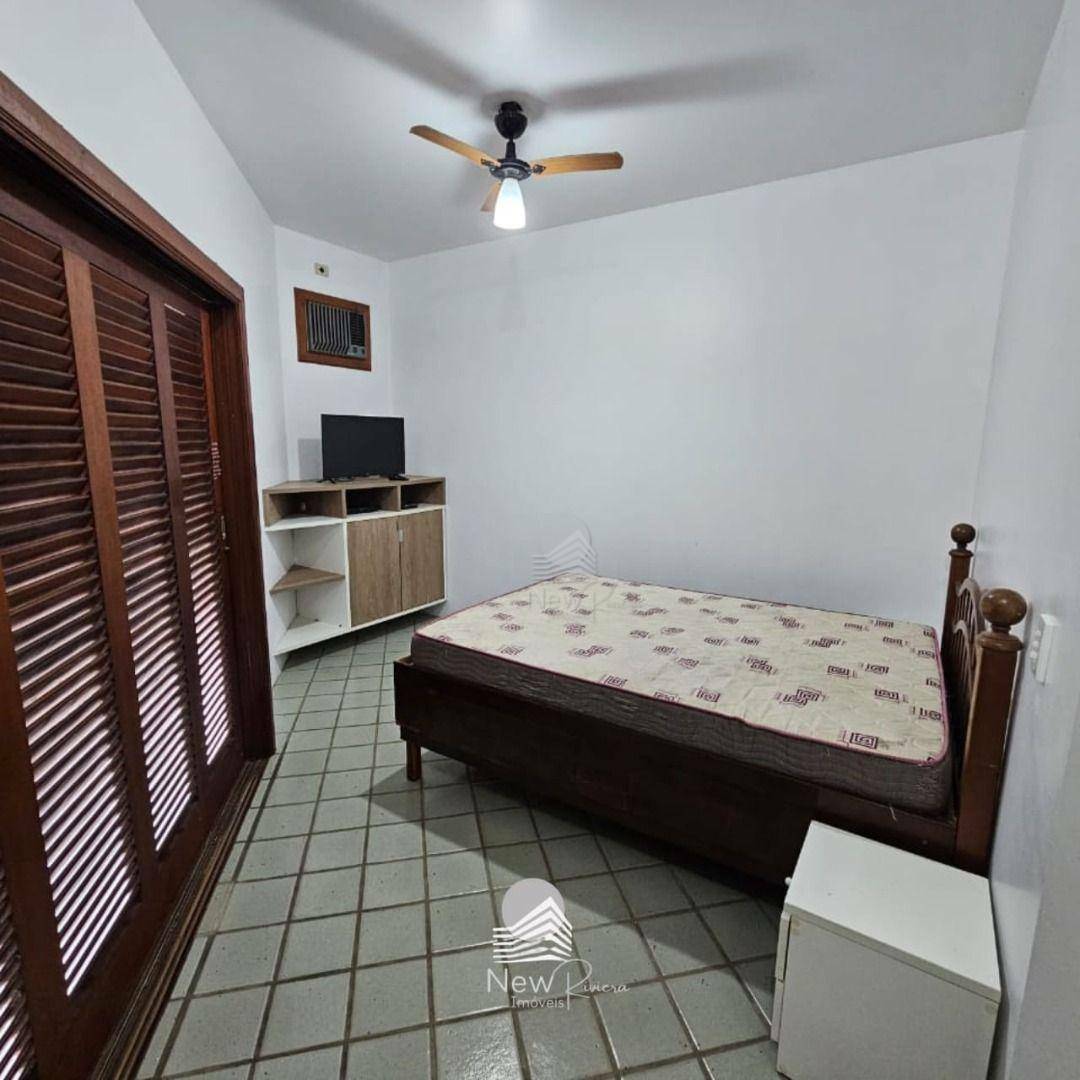 Casa de Condomínio para alugar com 4 quartos, 267m² - Foto 2