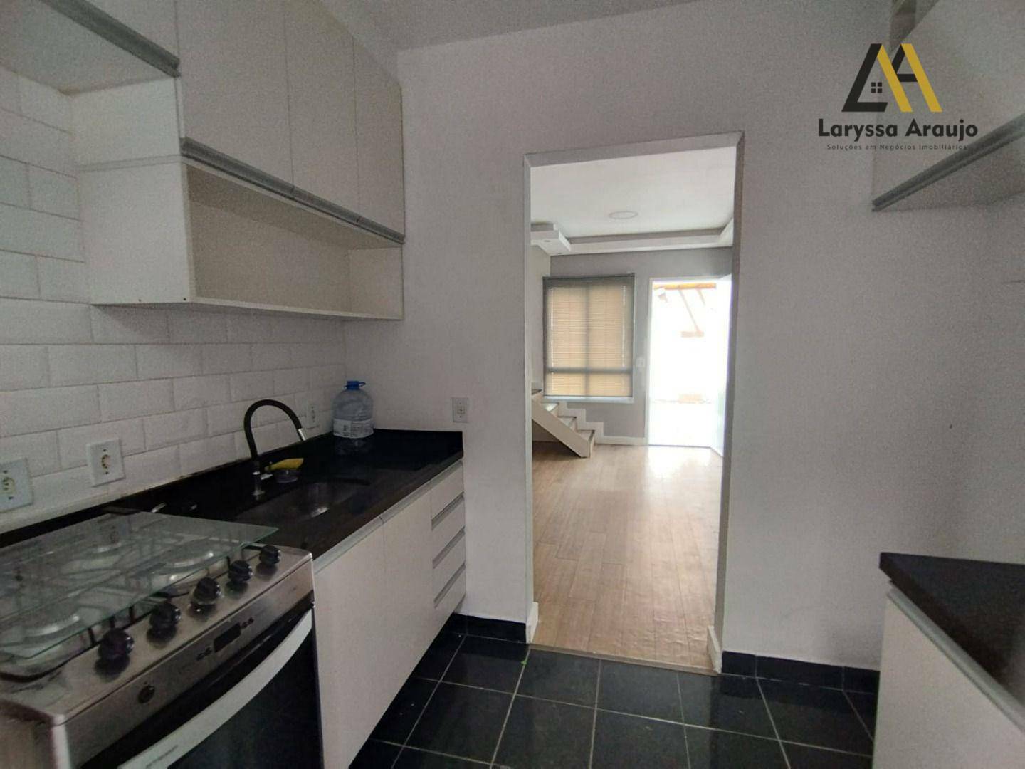 Casa à venda com 2 quartos, 50m² - Foto 12