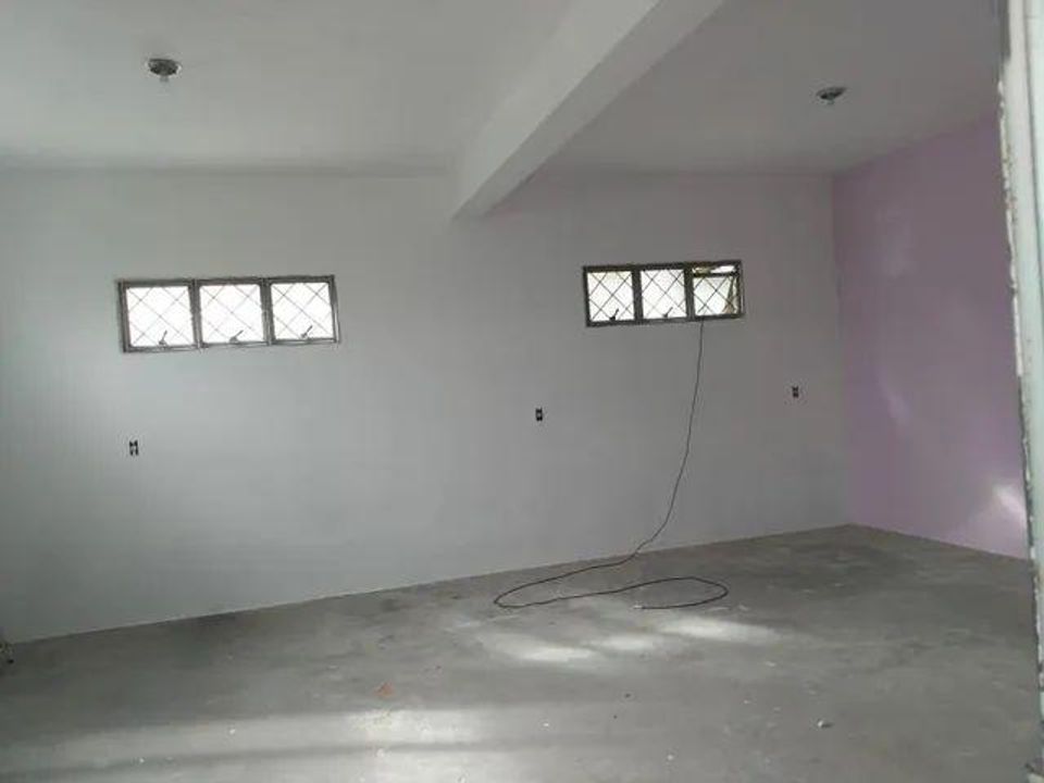 Casa à venda com 2 quartos, 300m² - Foto 12