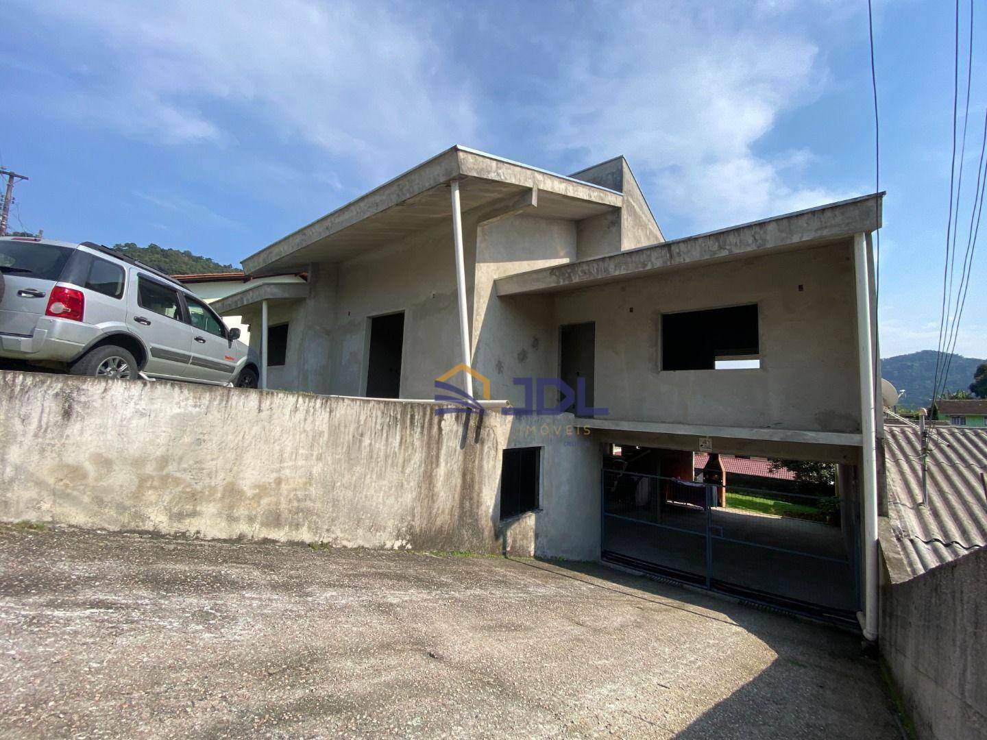 Casa à venda com 3 quartos, 176m² - Foto 2