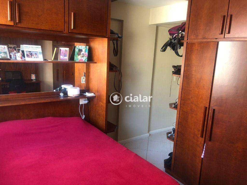 Apartamento à venda com 2 quartos, 62m² - Foto 17