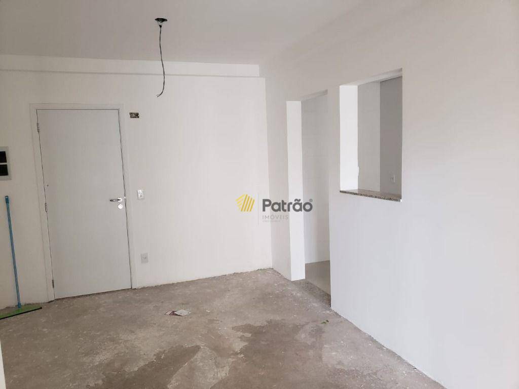 Apartamento à venda com 2 quartos, 60m² - Foto 12