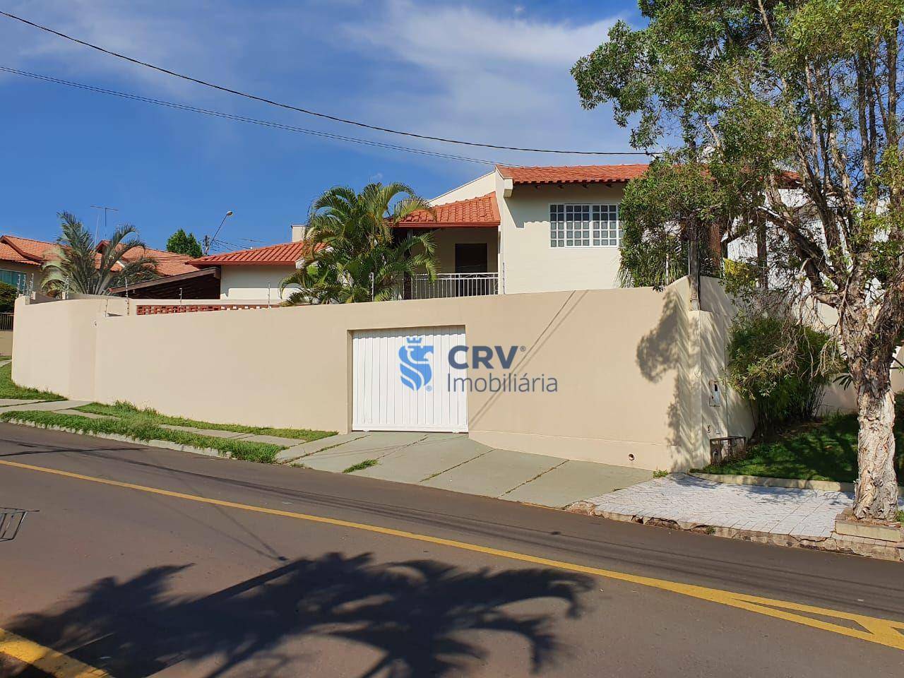 Casa à venda com 3 quartos, 215m² - Foto 2