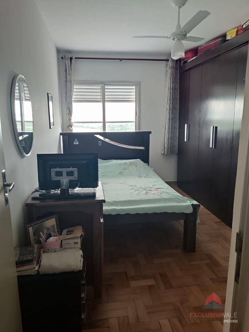 Apartamento à venda com 3 quartos, 115m² - Foto 9