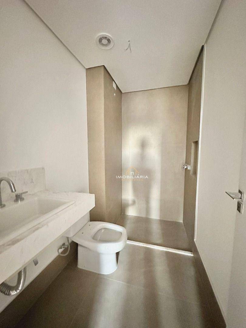 Apartamento para alugar com 2 quartos, 79m² - Foto 16