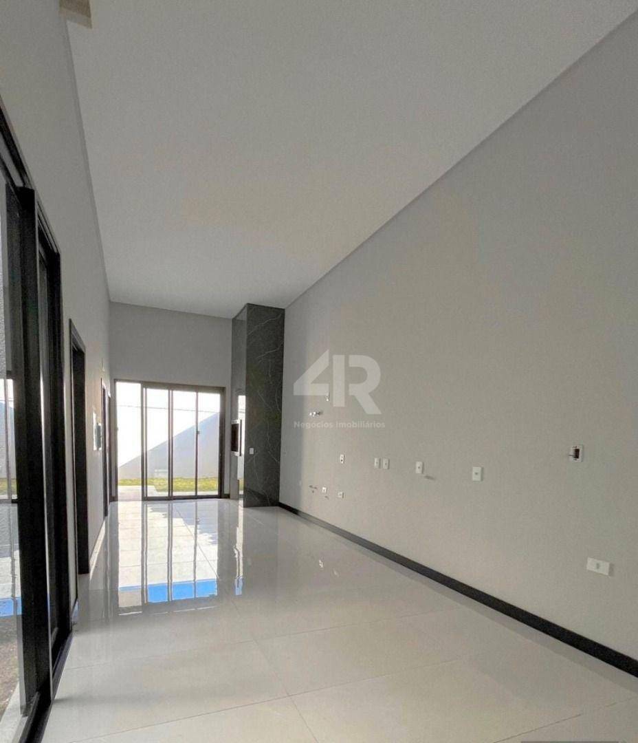 Casa à venda com 3 quartos, 113m² - Foto 3