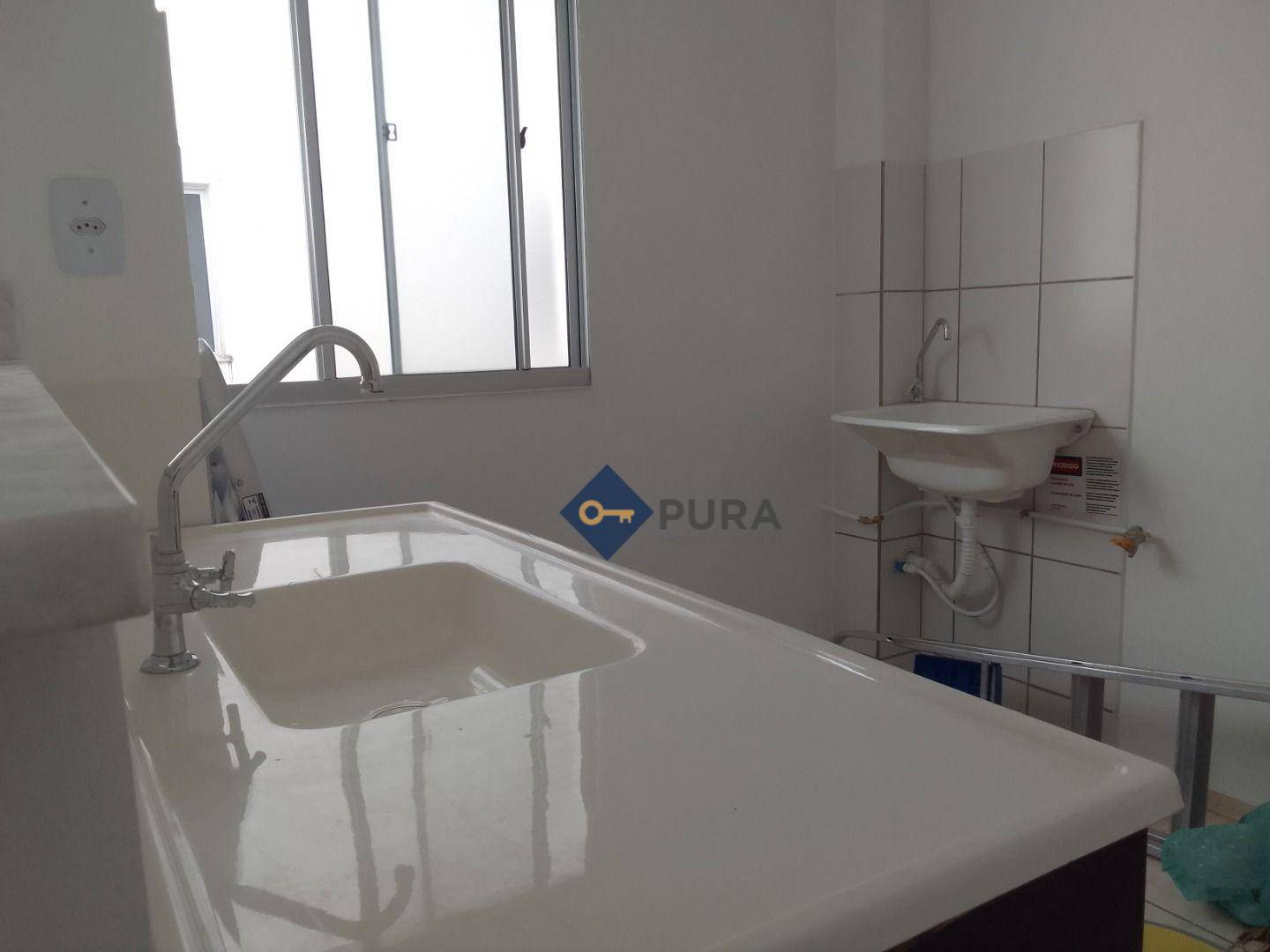 Apartamento à venda com 2 quartos, 43m² - Foto 3