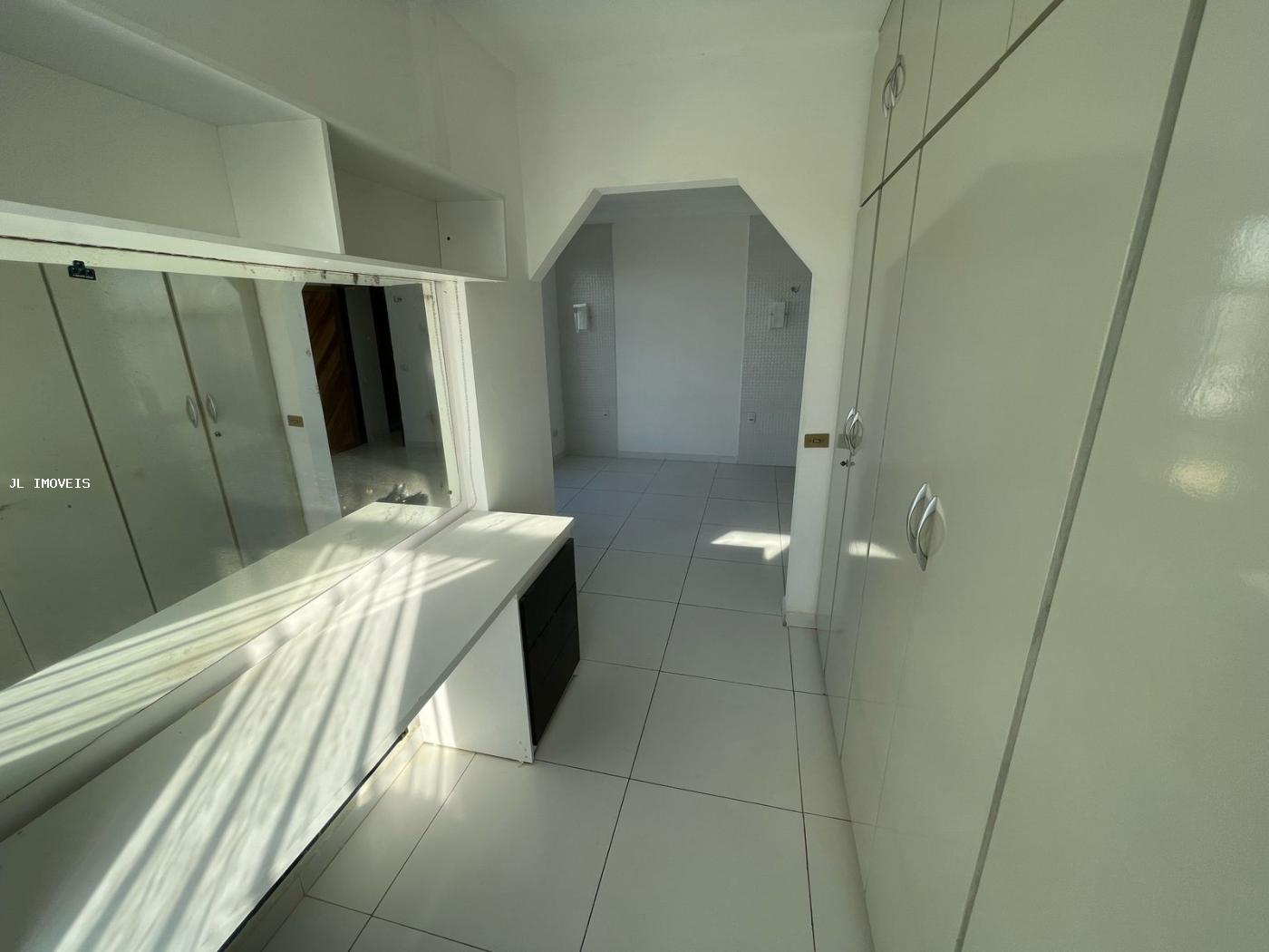 Apartamento para alugar com 3 quartos, 150m² - Foto 7