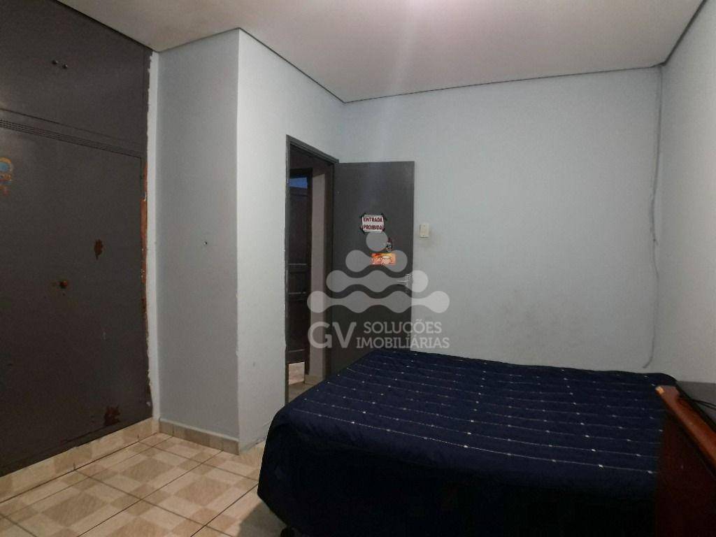 Casa à venda com 3 quartos, 235m² - Foto 9