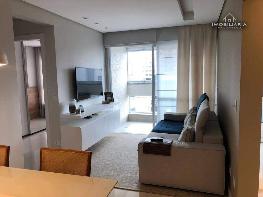 Apartamento à venda com 2 quartos, 66m² - Foto 3