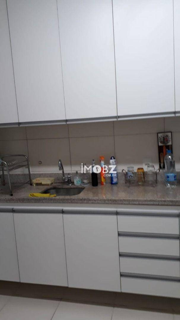 Apartamento à venda com 4 quartos, 197m² - Foto 21