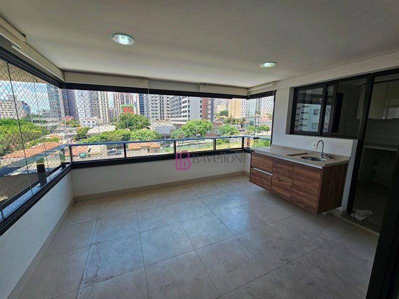 Apartamento à venda com 3 quartos, 150m² - Foto 2