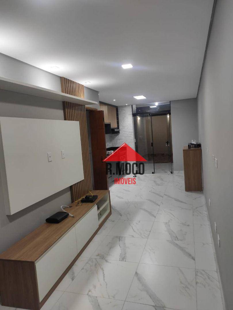 Sobrado à venda com 3 quartos, 106m² - Foto 1