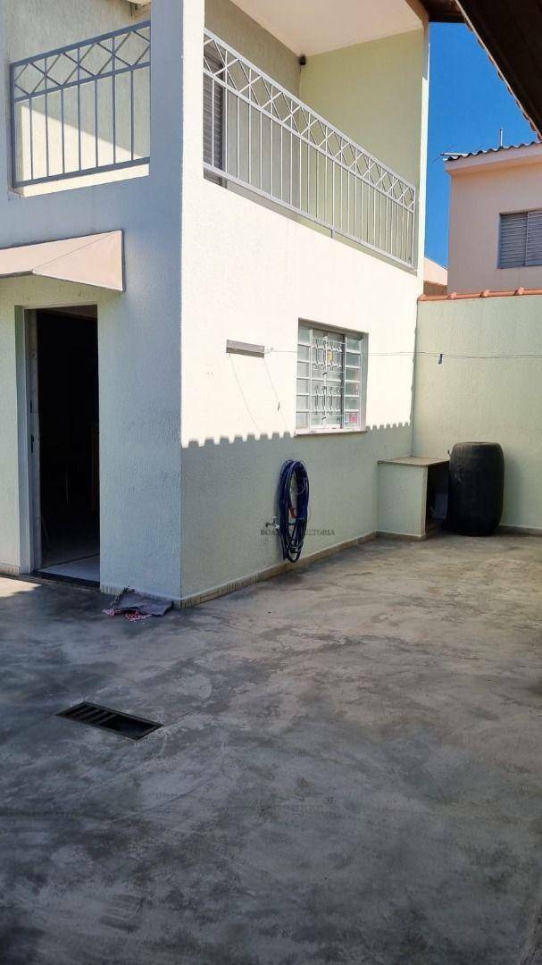 Casa à venda com 3 quartos, 218m² - Foto 6