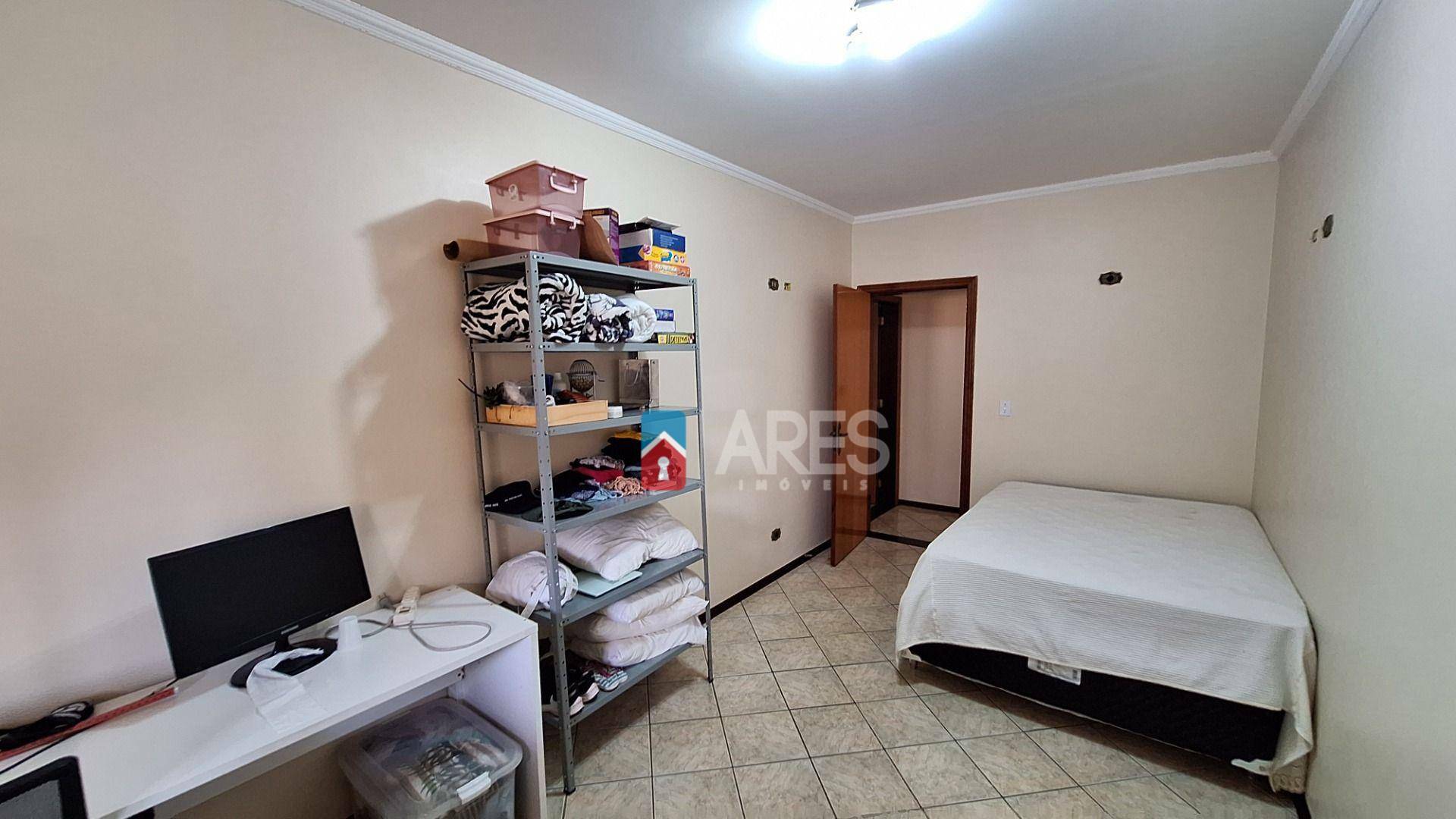 Casa à venda com 3 quartos, 600m² - Foto 12