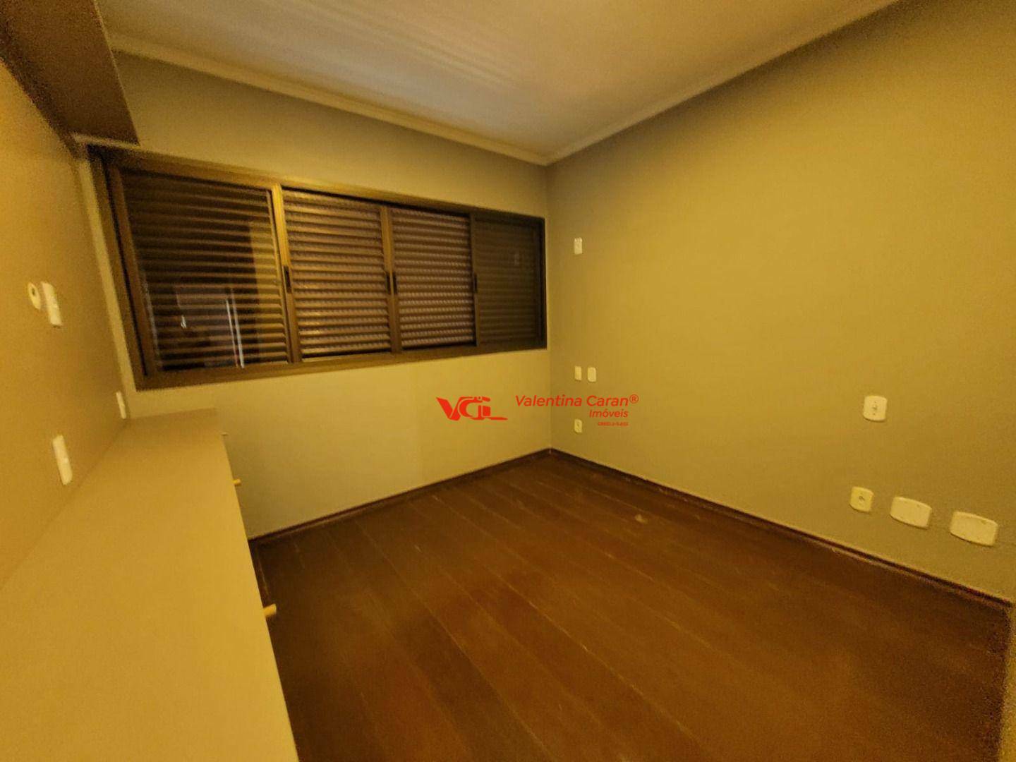 Apartamento para alugar com 3 quartos, 204m² - Foto 15