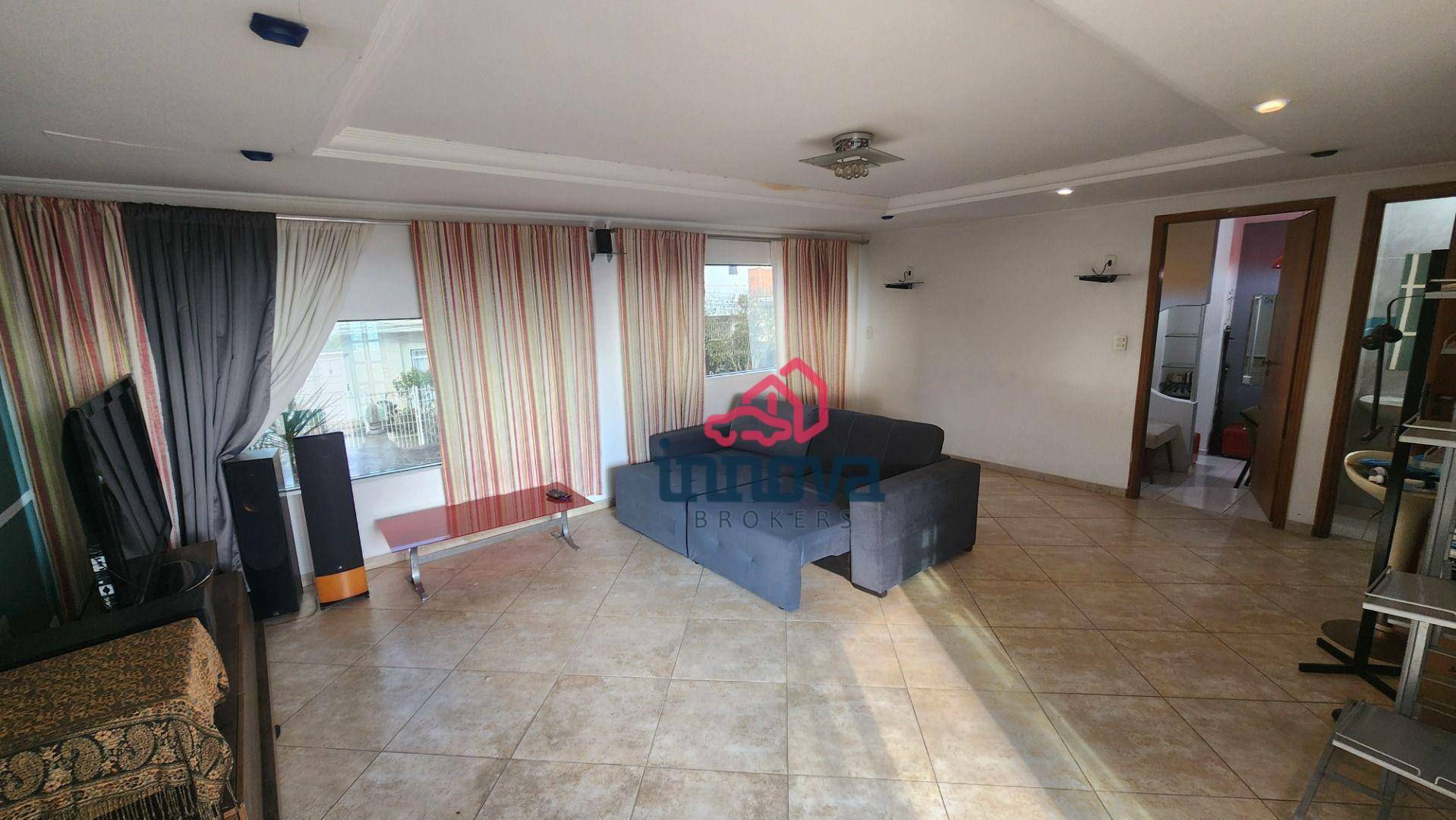 Casa à venda com 5 quartos, 326m² - Foto 1