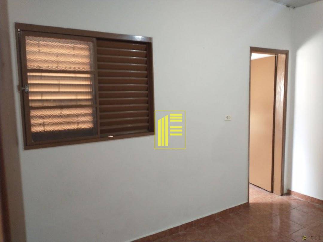Casa para alugar com 1 quarto, 40m² - Foto 15