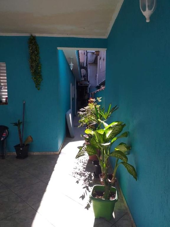 Casa à venda com 2 quartos, 90m² - Foto 6