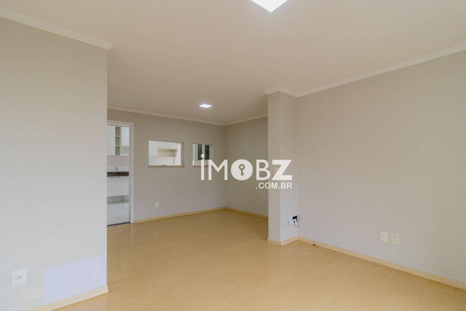 Apartamento à venda com 3 quartos, 96m² - Foto 4