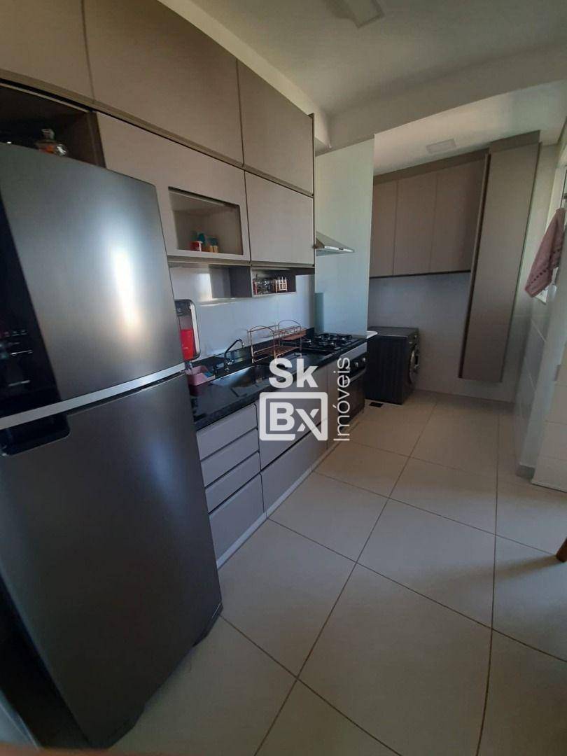 Apartamento à venda com 2 quartos, 62m² - Foto 11