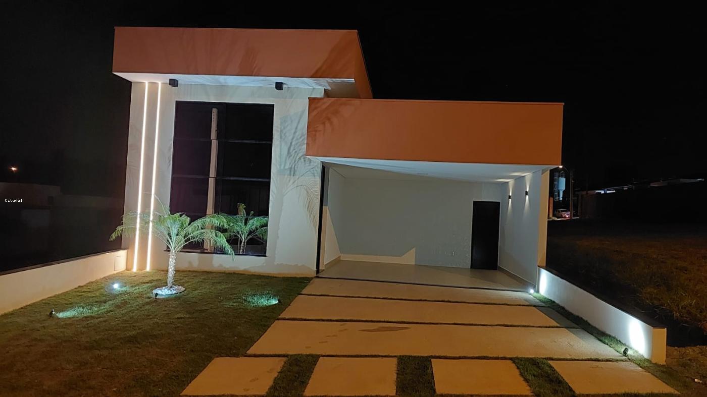 Casa de Condomínio à venda com 3 quartos, 162m² - Foto 1