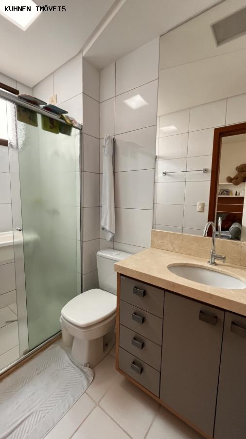 Apartamento à venda com 3 quartos, 125m² - Foto 19