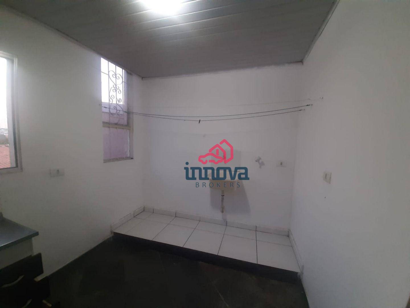 Casa à venda com 3 quartos, 90m² - Foto 13