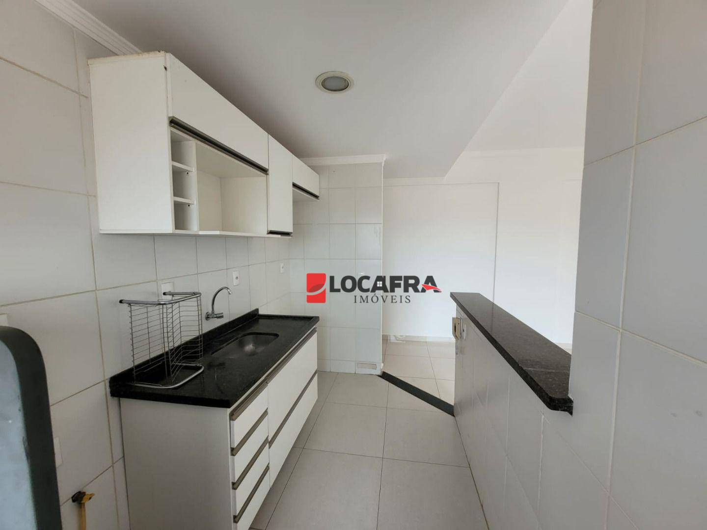 Apartamento para alugar com 2 quartos, 63m² - Foto 13