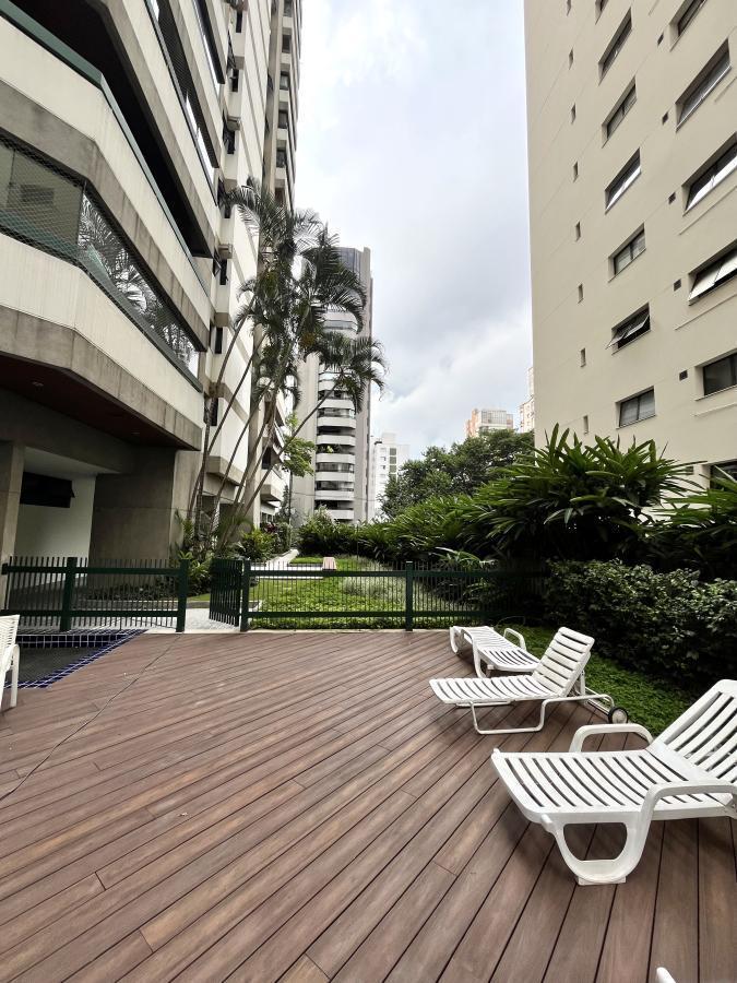 Apartamento para alugar com 4 quartos, 147m² - Foto 47