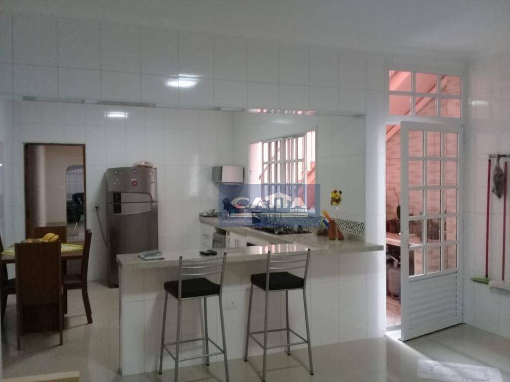 Sobrado à venda com 3 quartos, 230m² - Foto 6