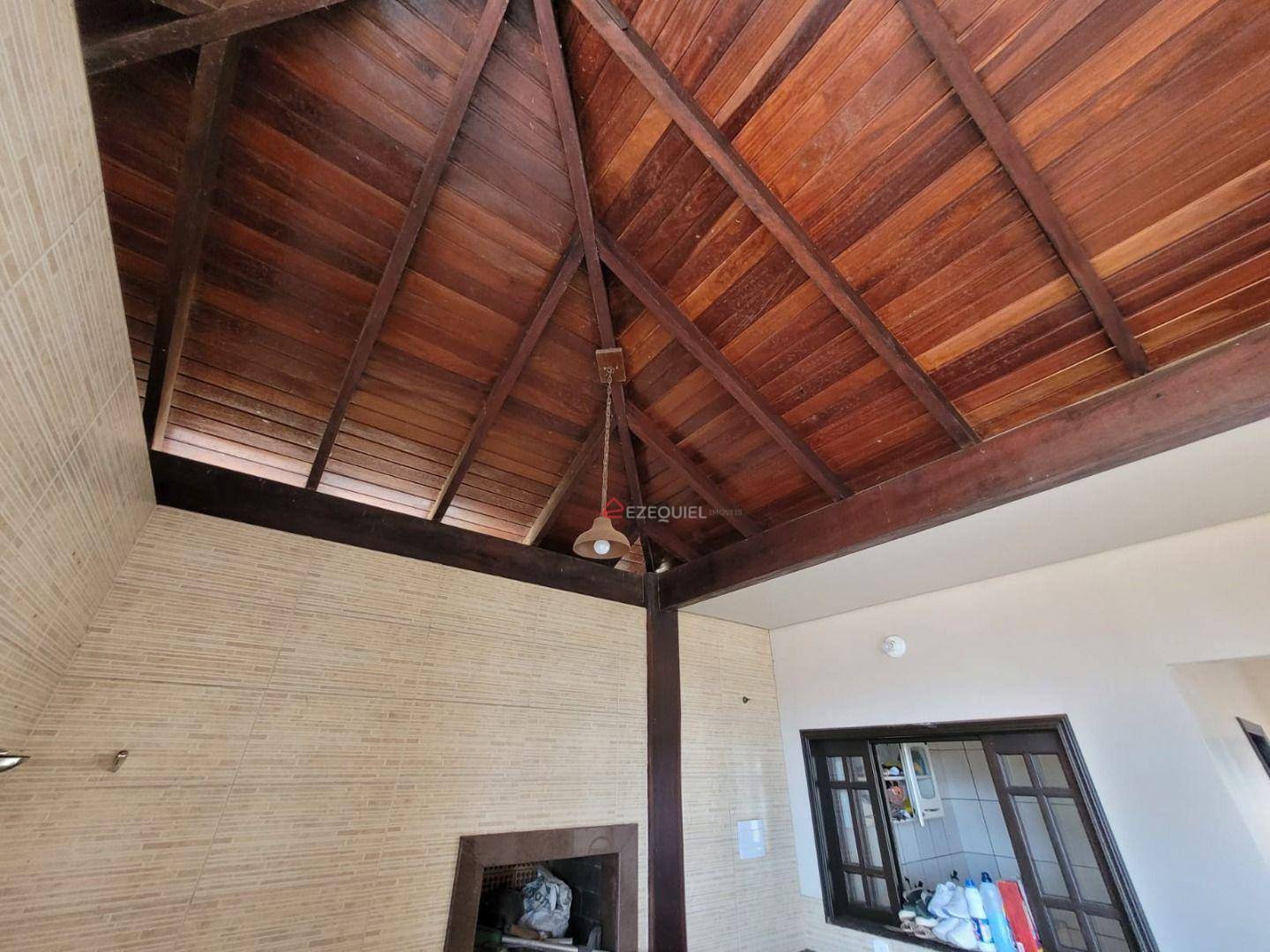 Casa à venda com 3 quartos, 205m² - Foto 9