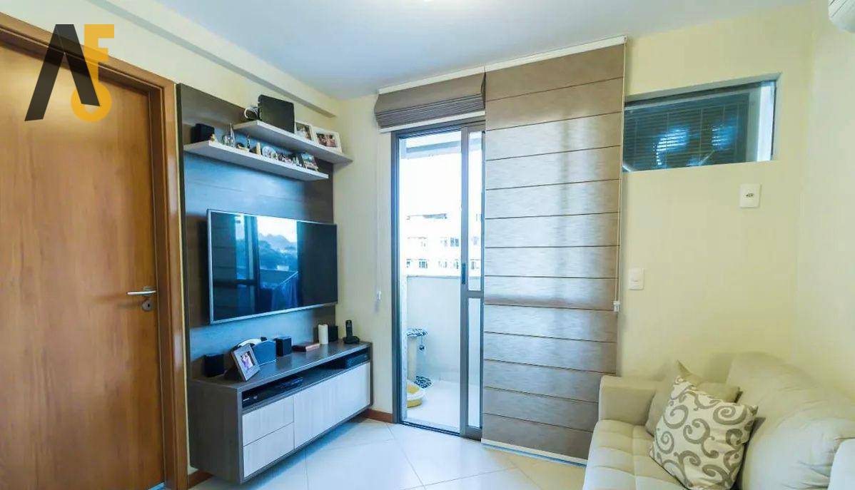 Apartamento à venda com 2 quartos, 63m² - Foto 4