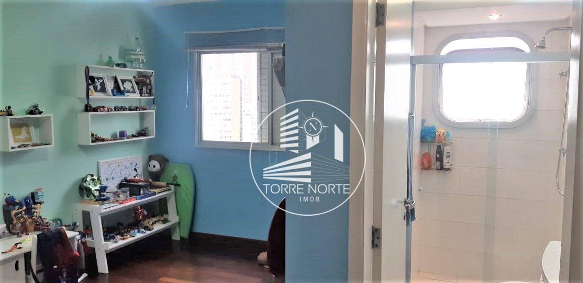 Apartamento à venda com 4 quartos, 240m² - Foto 21