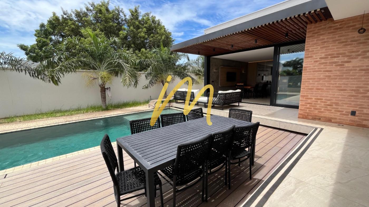 Casa de Condomínio à venda com 3 quartos, 600m² - Foto 4