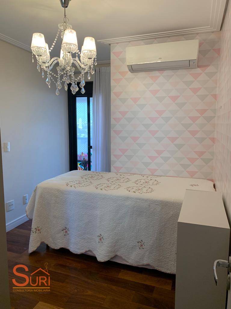 Apartamento à venda com 3 quartos, 200m² - Foto 16