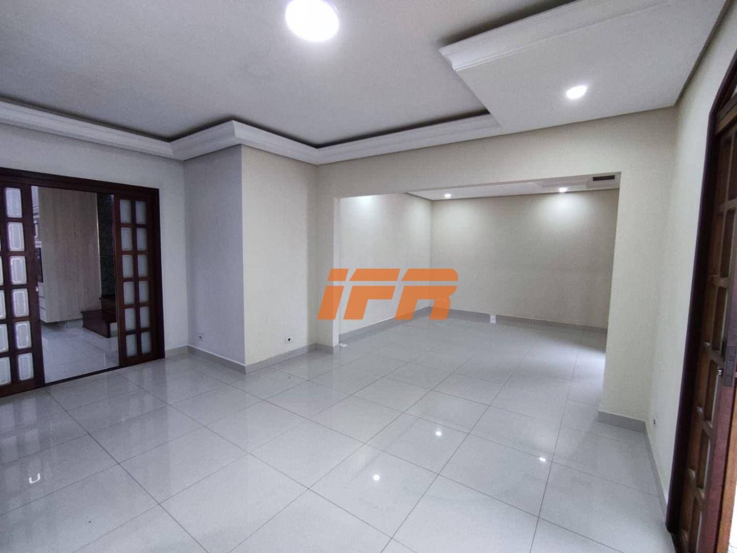 Sobrado à venda e aluguel com 4 quartos, 267m² - Foto 46